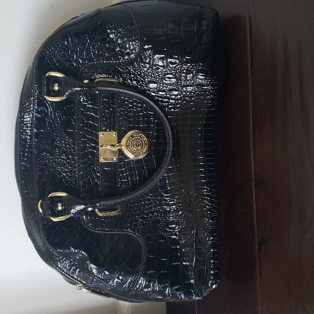 Anne Klein black hand bag purse like new